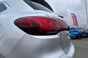 MG MOTOR UK HS, , hi-res