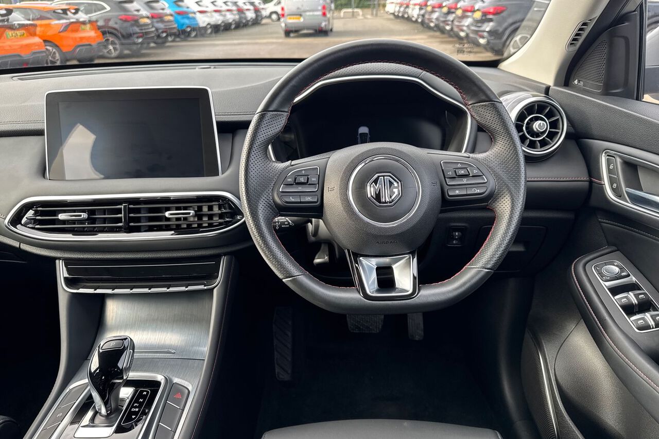 MG MOTOR UK HS, , hi-res