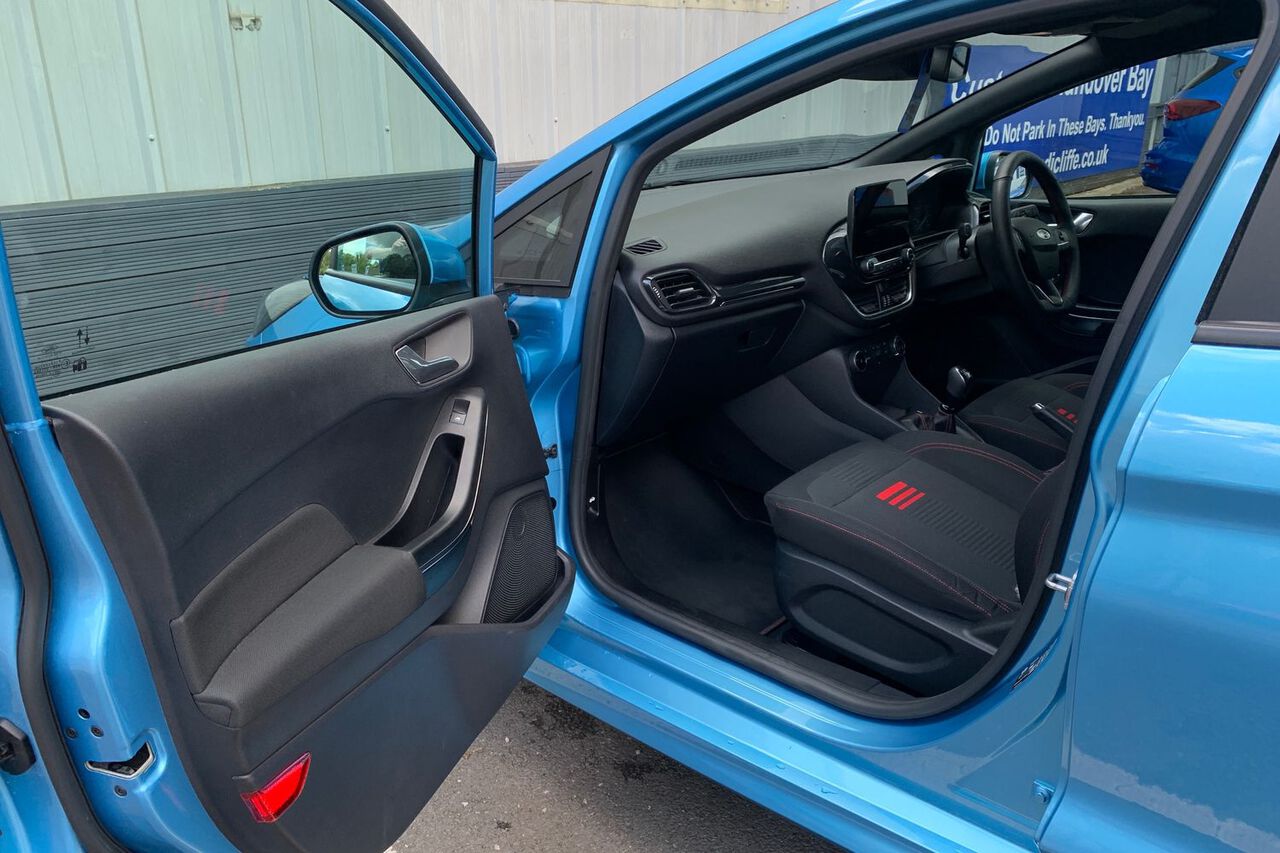 FORD FIESTA, , hi-res
