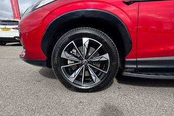 MG MOTOR UK HS, , hi-res