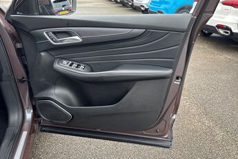 MG MOTOR UK HS, , hi-res
