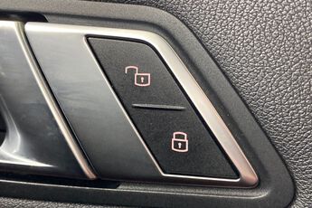 BMW 1 SERIES, , hi-res