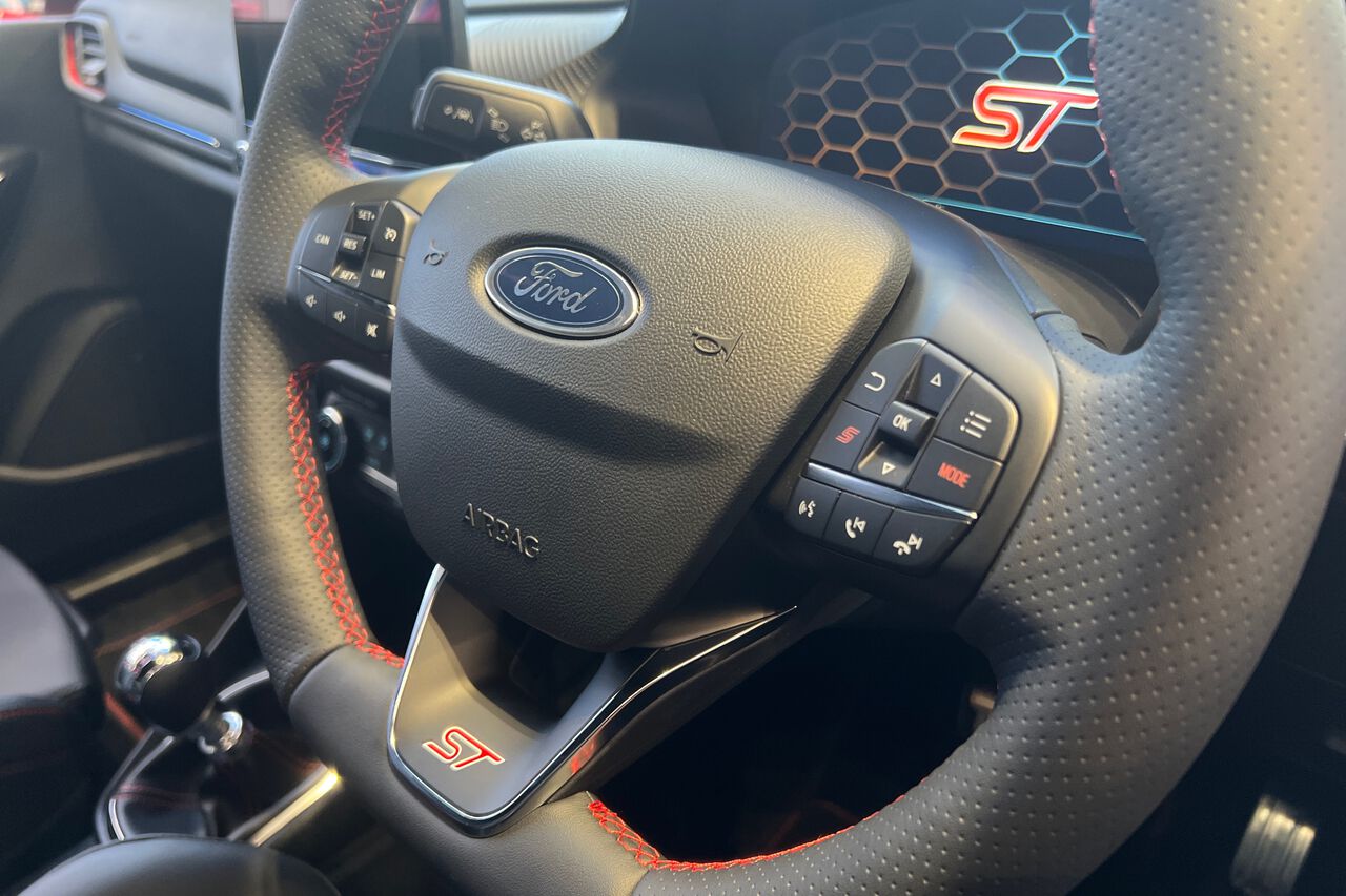 FORD FIESTA, , hi-res