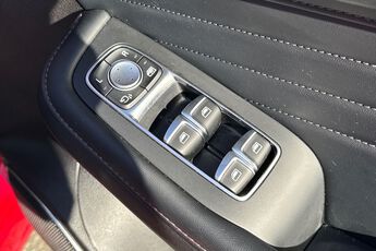 MG MOTOR UK HS, , hi-res