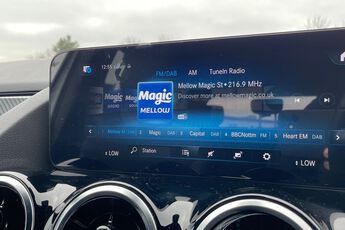 MERCEDES-BENZ GLA, , hi-res