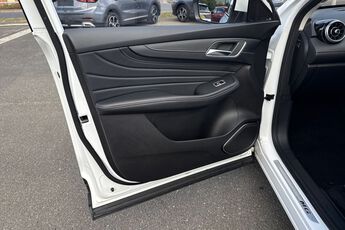MG MOTOR UK HS, , hi-res