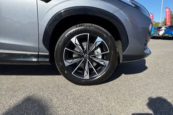 MG MOTOR UK HS, , hi-res
