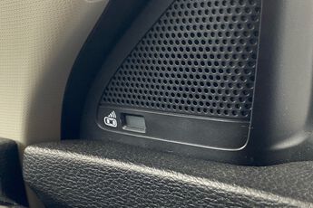 MG MOTOR UK HS, , hi-res