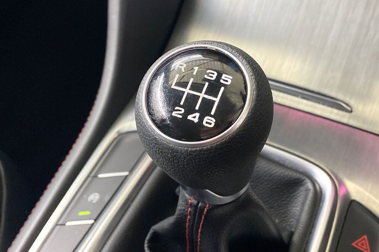 MG MOTOR UK HS, , hi-res