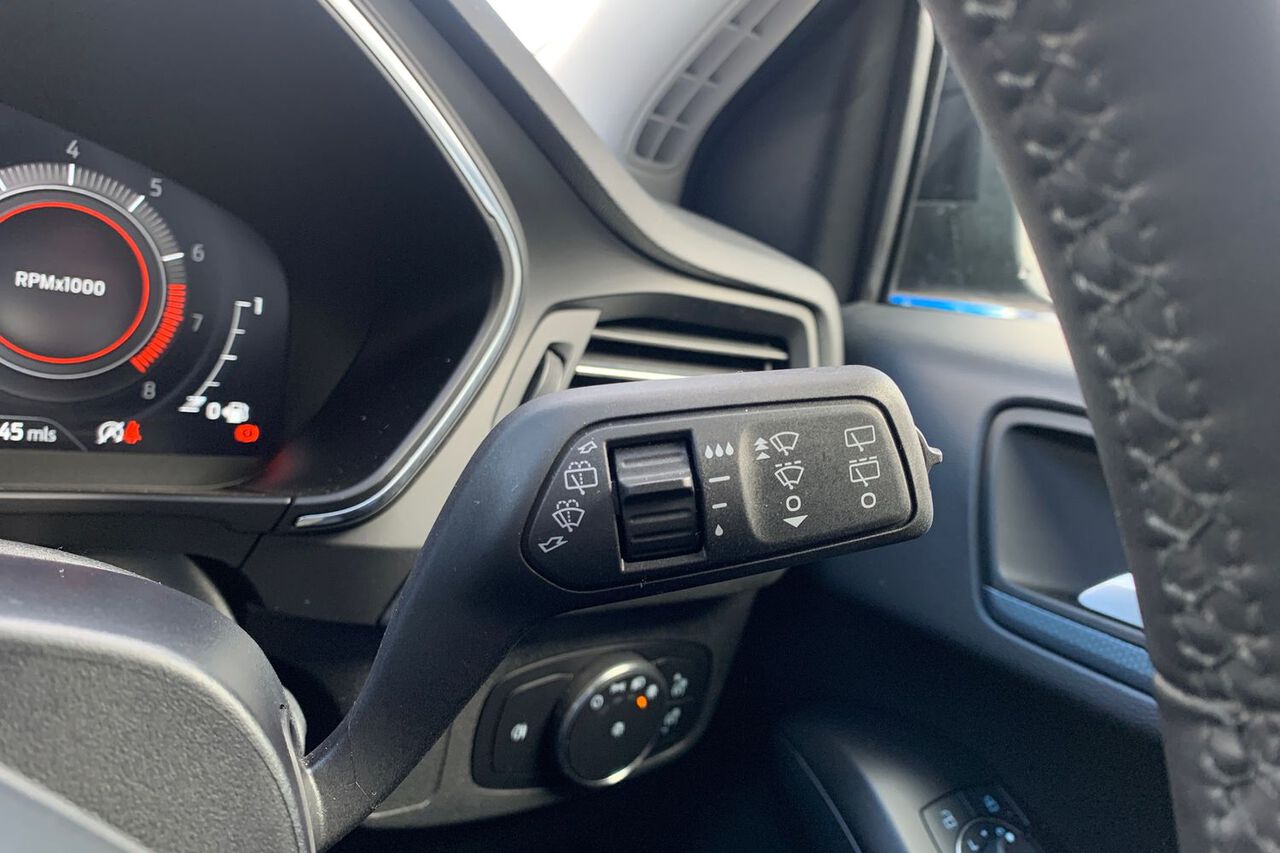 FORD FOCUS, , hi-res