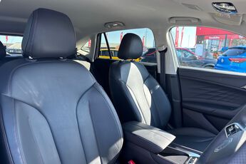 MG MOTOR UK HS, , hi-res
