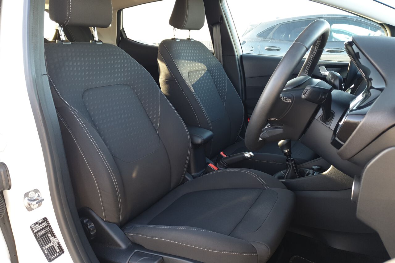 FORD FIESTA, , hi-res