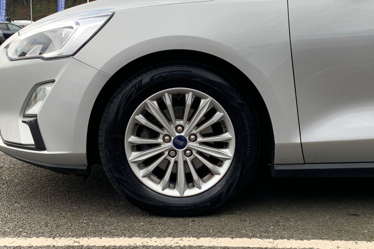 FORD FOCUS, , hi-res