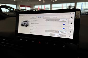 MG MOTOR UK MG4, , hi-res