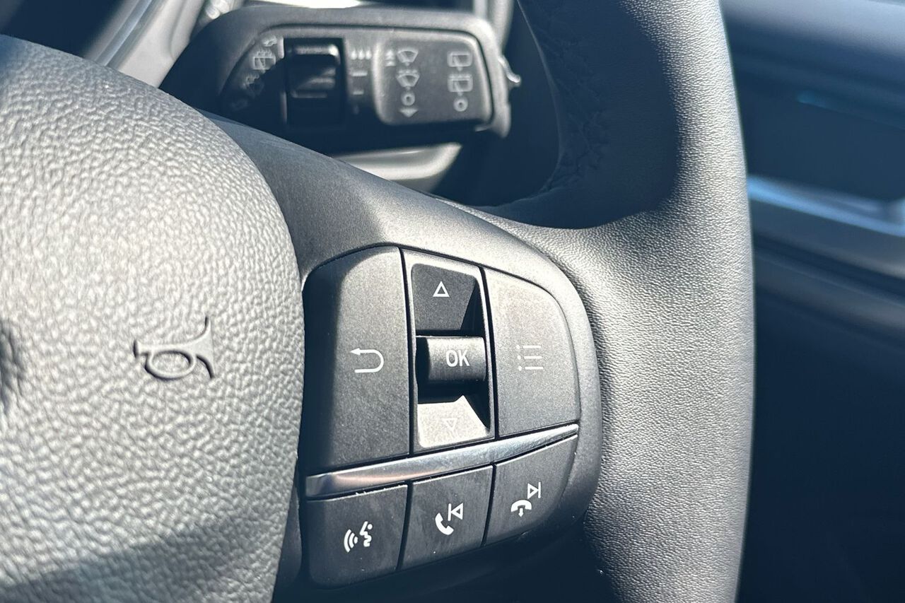 FORD FOCUS, , hi-res