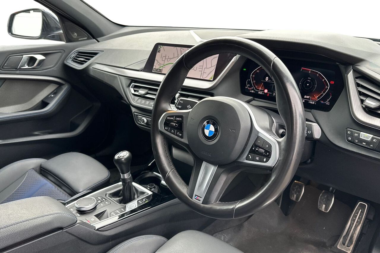 BMW 1 SERIES, , hi-res
