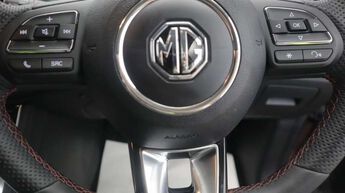 MG MOTOR UK HS, , hi-res