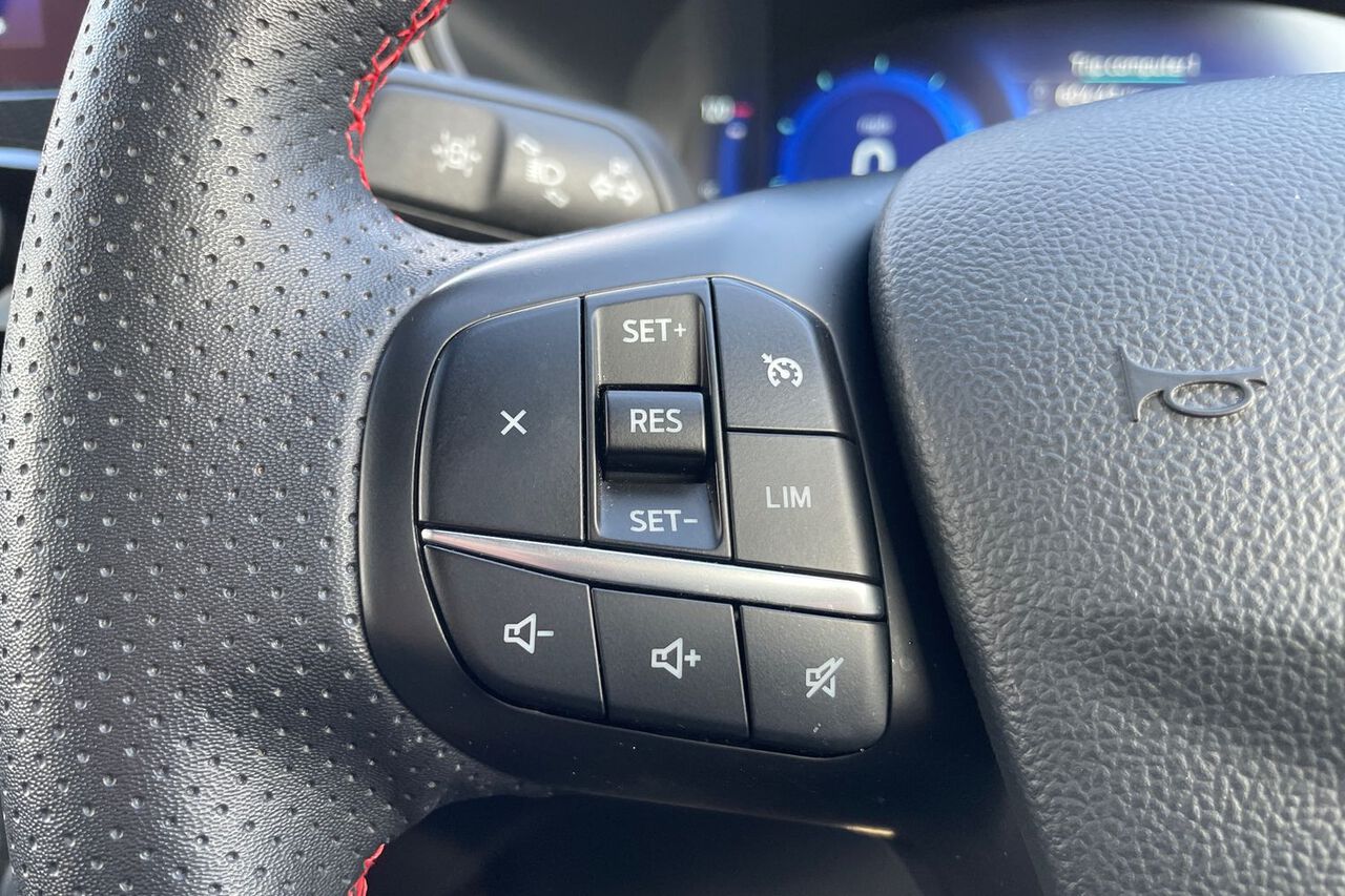 FORD KUGA, , hi-res