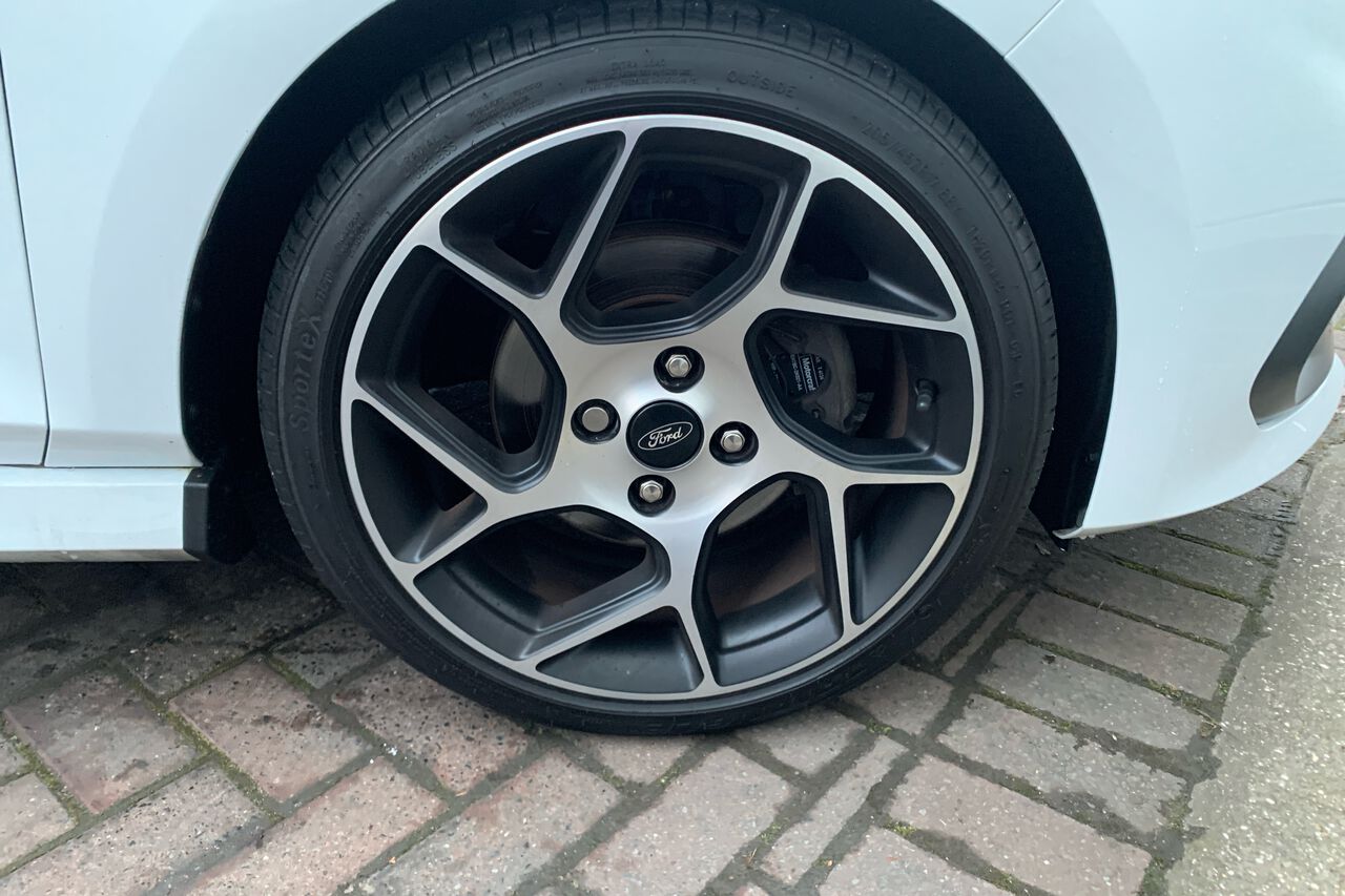 FORD FIESTA, , hi-res