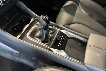MG MOTOR UK HS, , hi-res