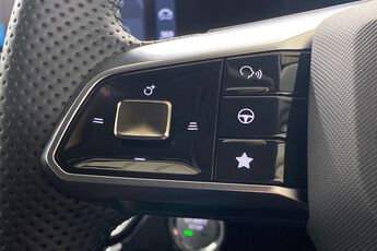 MG MOTOR UK HS, , hi-res
