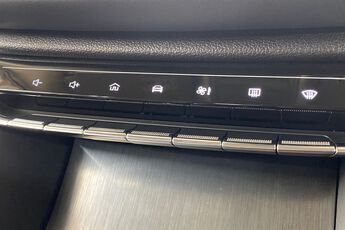 MG MOTOR UK HS, , hi-res