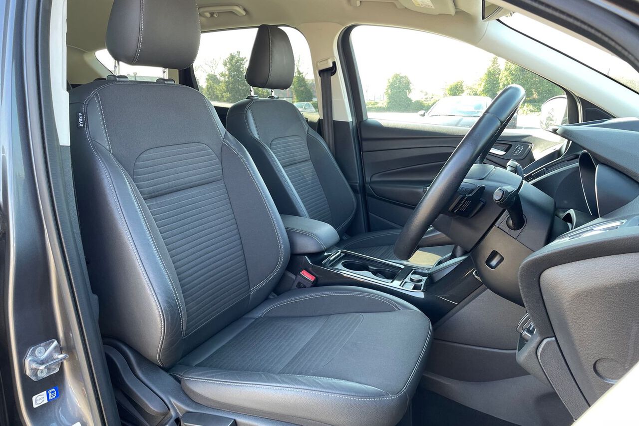FORD KUGA, , hi-res