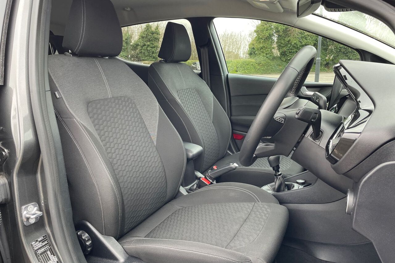 FORD FIESTA, , hi-res