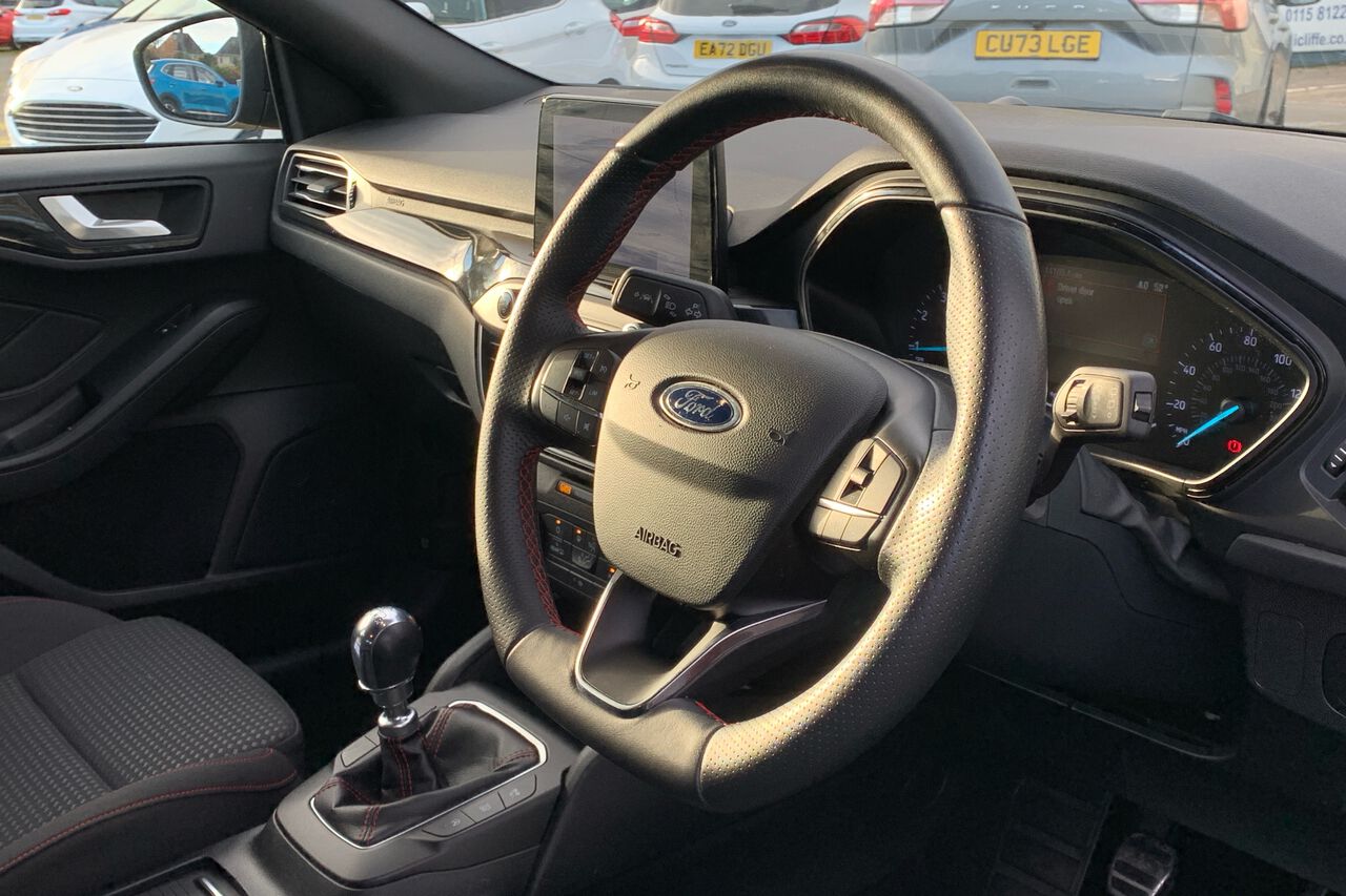 FORD FOCUS, , hi-res