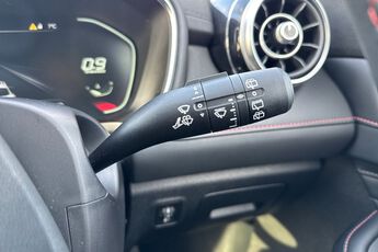 MG MOTOR UK HS, , hi-res