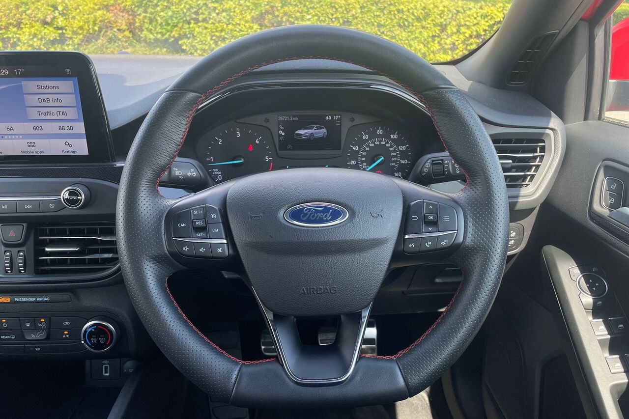FORD FOCUS, , hi-res