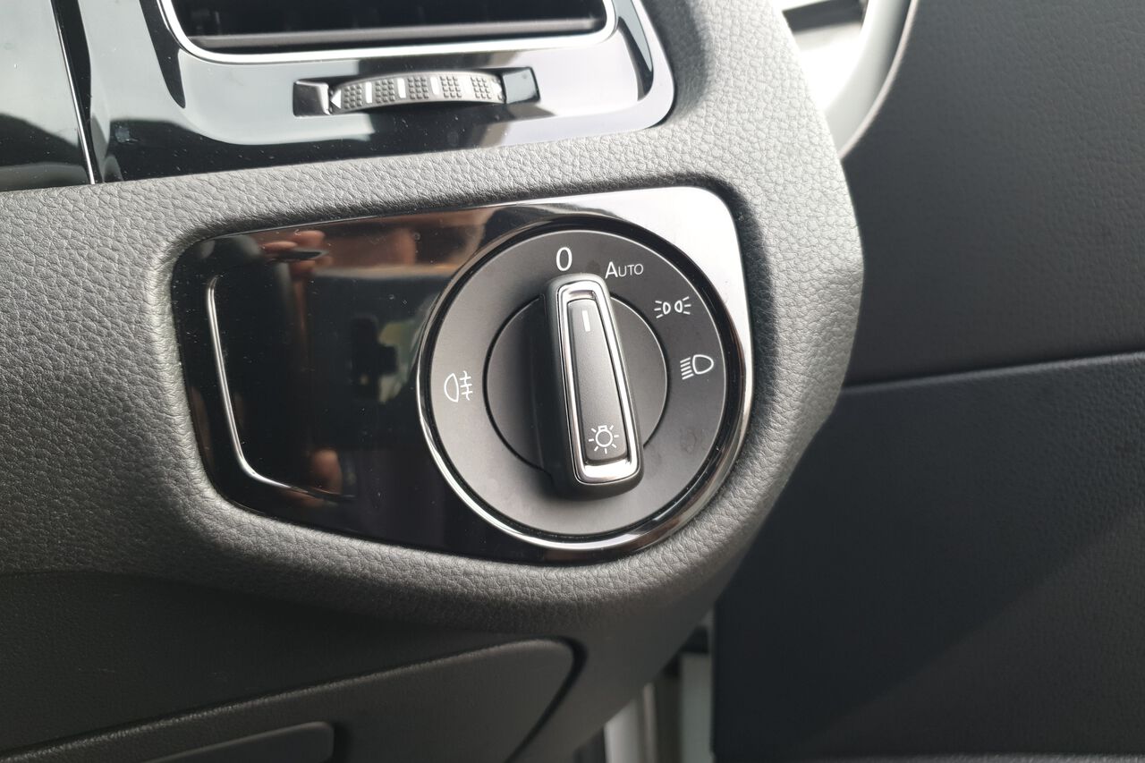 VOLKSWAGEN GOLF, , hi-res