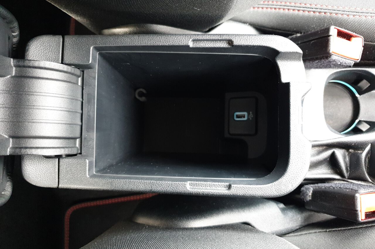 FORD FIESTA, , hi-res