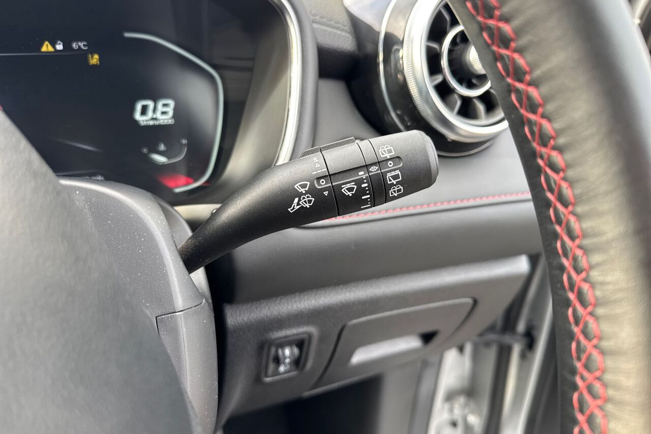 MG MOTOR UK HS, , hi-res