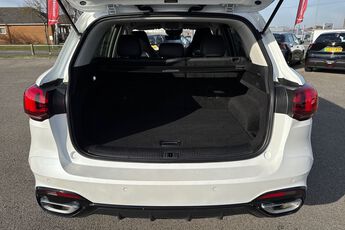 MG MOTOR UK HS, , hi-res