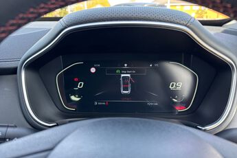 MG MOTOR UK HS, , hi-res