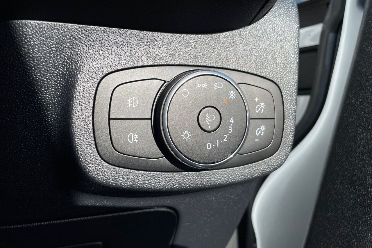 FORD FIESTA, , hi-res