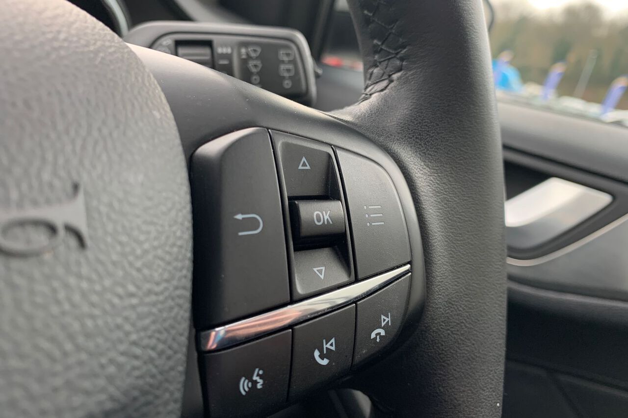FORD FOCUS, , hi-res