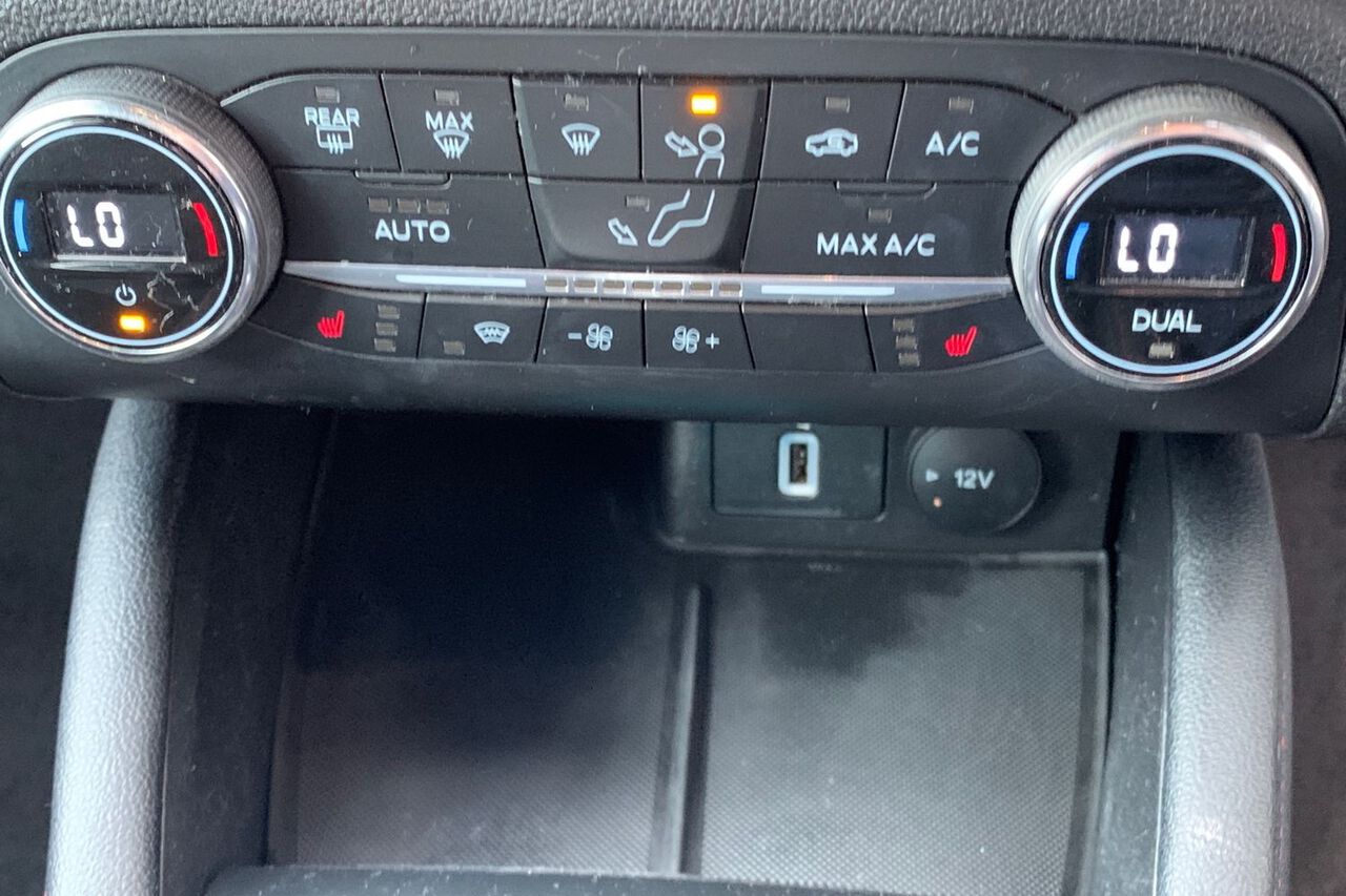 FORD FOCUS, , hi-res