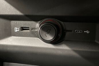 MG MOTOR UK MG4, , hi-res