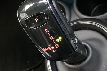MINI HATCHBACK, , hi-res