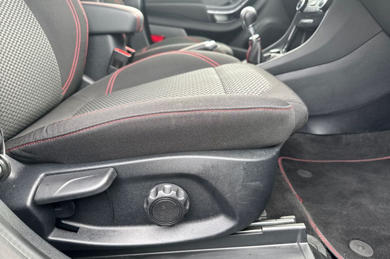FORD PUMA, , hi-res