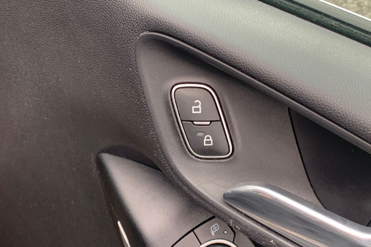 FORD FIESTA, , hi-res