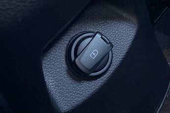 KIA STONIC, , hi-res