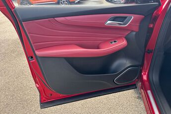 MG MOTOR UK HS, , hi-res