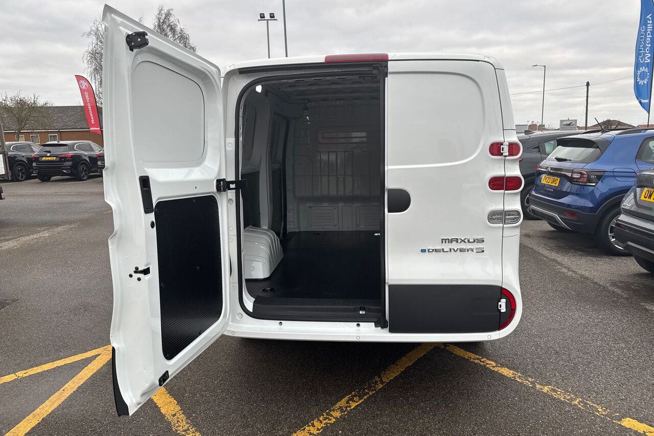MAXUS DELIVER 5, , hi-res