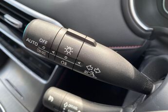 MG MOTOR UK HS, , hi-res