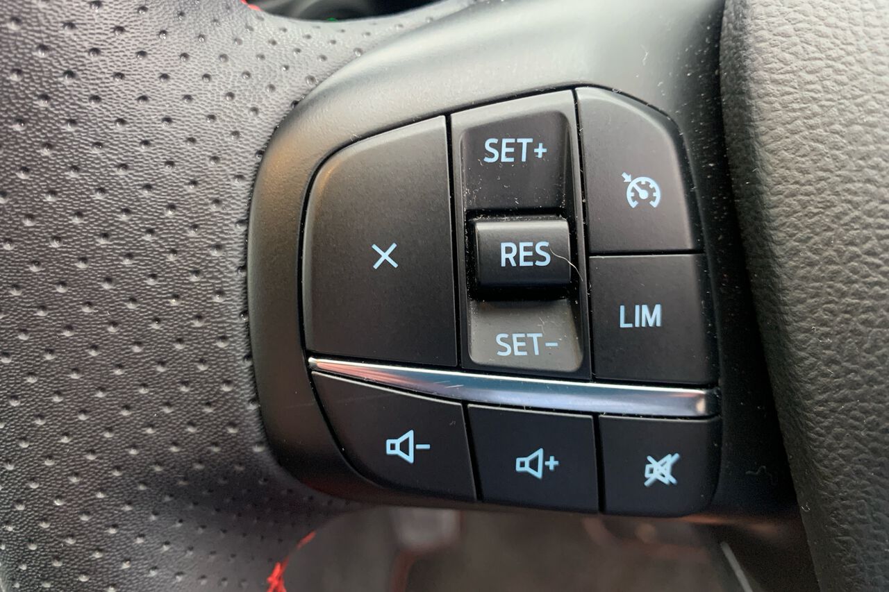 FORD KUGA, , hi-res