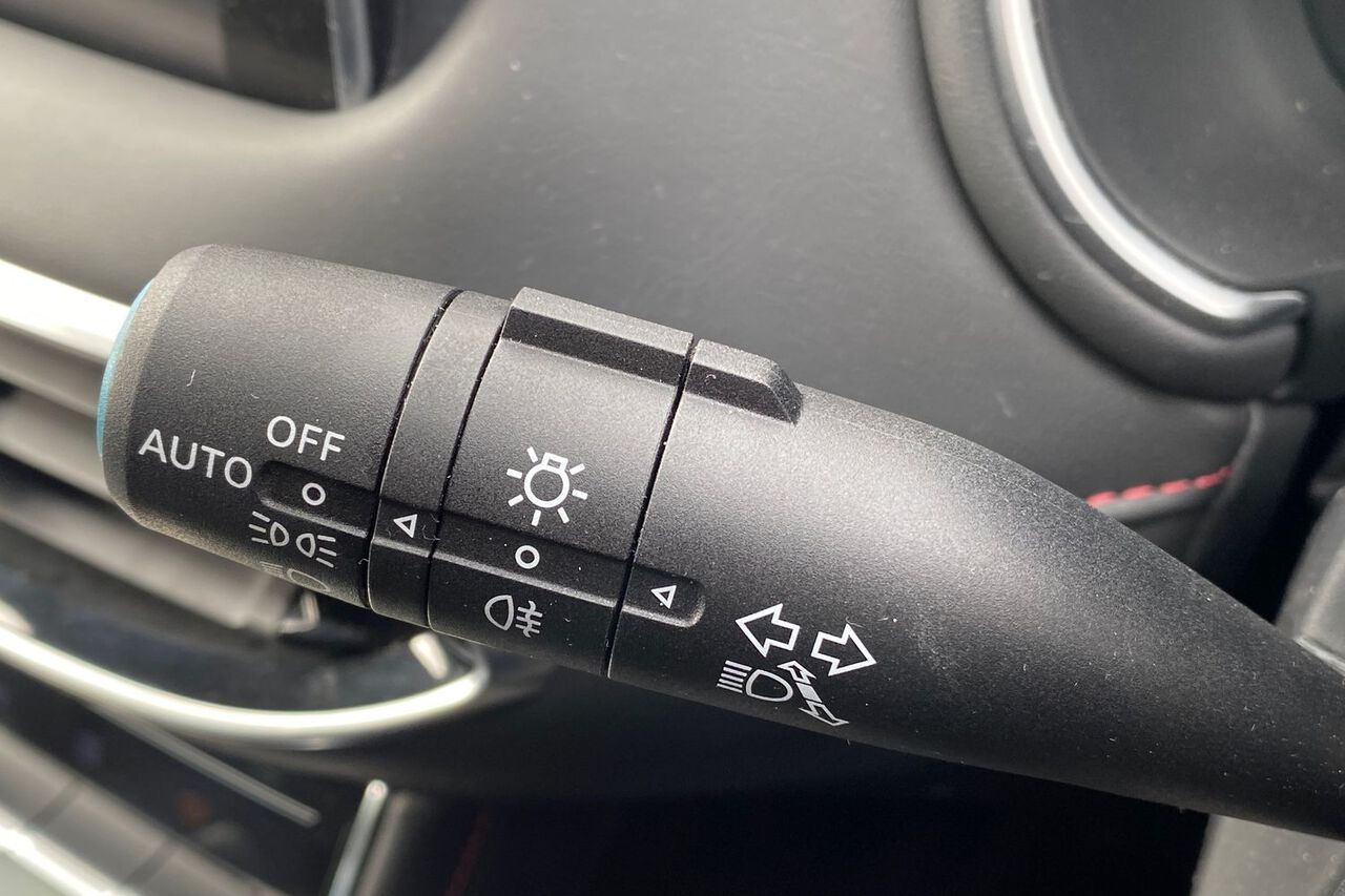 MG MOTOR UK HS, , hi-res