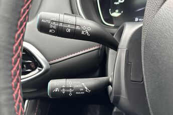 MG MOTOR UK HS, , hi-res